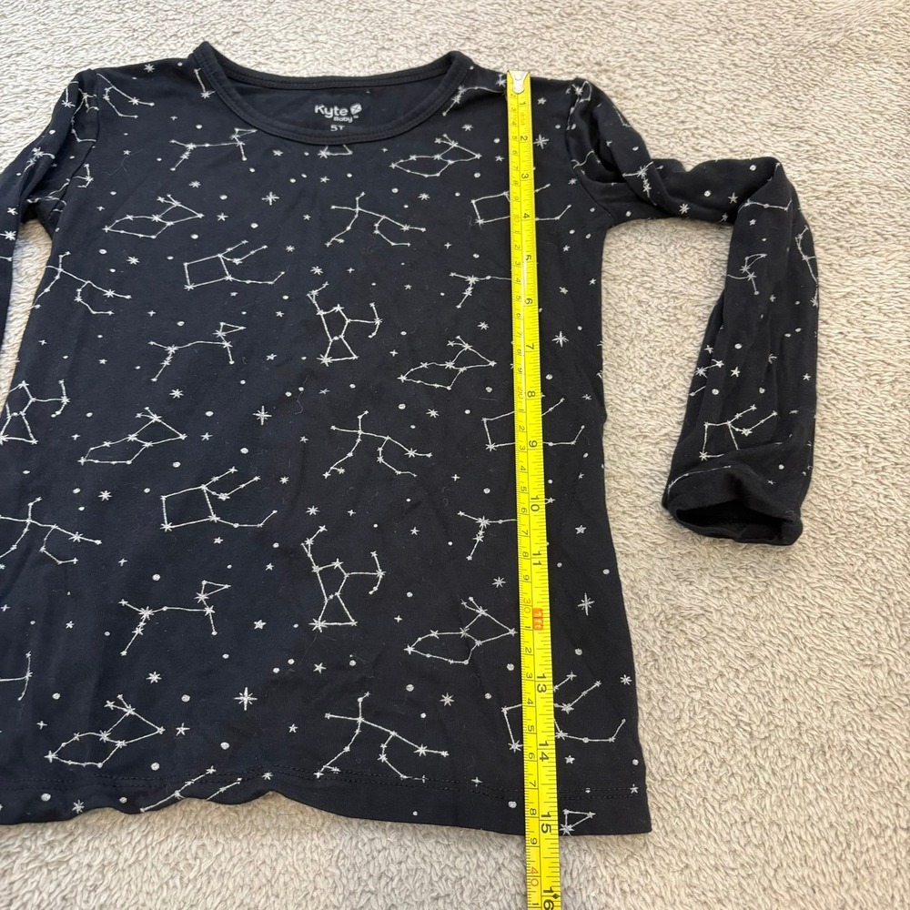 Kyte Baby Kids 5T Black Constellation Bamboo Long Sleeve Pajama Top Unisex Soft - Picture 4 of 8
